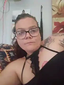 Snapshot of Sexymilf6992 chatting on June 26, 9:52 pm Sexymilf6992 online show from June 26, 9:52 pm