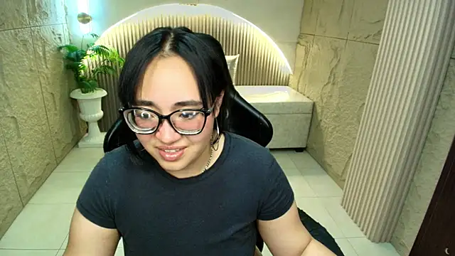 bunny mich r online show from March 3, 7:42 pm