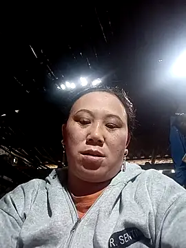 Snapshot of Dear_baby_ chatting on February 20, 3:14 am Dear baby online show from February 20, 3:14 am