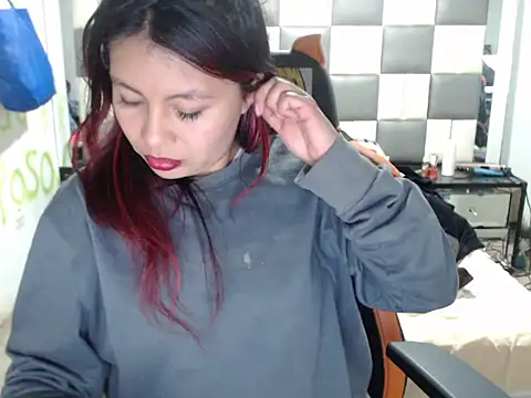 dulcecandy1919 online show from February 20, 6:26 am