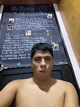 Snapshot of laparejita0410 chatting on February 28, 12:00 am laparejita0410 online show from February 28, 12:00 am