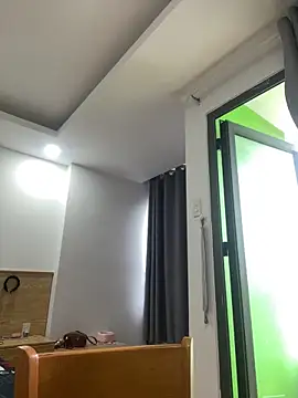 Snapshot of Halyken chatting on February 24, 11:58 pm Halyken online show from February 24, 11:58 pm