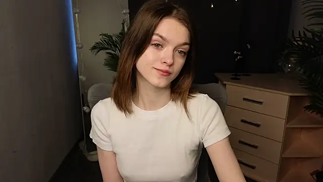 Snapshot of _Molly_Coy_ chatting on March 1, 7:54 am Molly Coy online show from March 1, 7:54 am