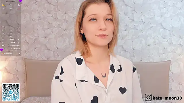 CleopatraHabibi online show from March 9, 7:23 am