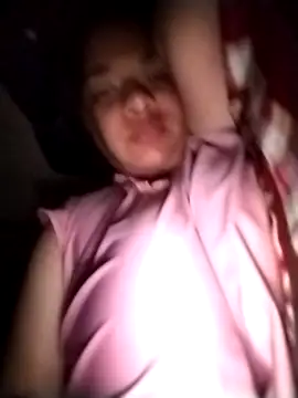 Snapshot of Naiv28 chatting on March 10, 8:41 am Naiv28 online show from March 10, 8:41 am