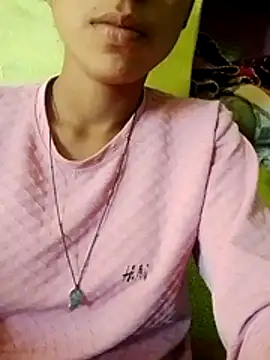 Snapshot of wifedesi7050 chatting on March 21, 3:00 am wifedesi7050 online show from March 21, 3:00 am