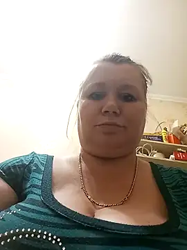 Snapshot of KiraStanton chatting on February 22, 9:46 pm KiraStanton online show from February 22, 9:46 pm