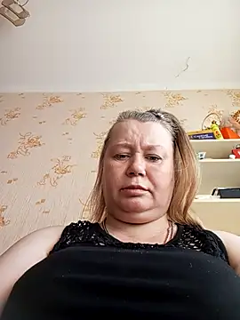 KiraStanton online show from March 17, 12:41 pm