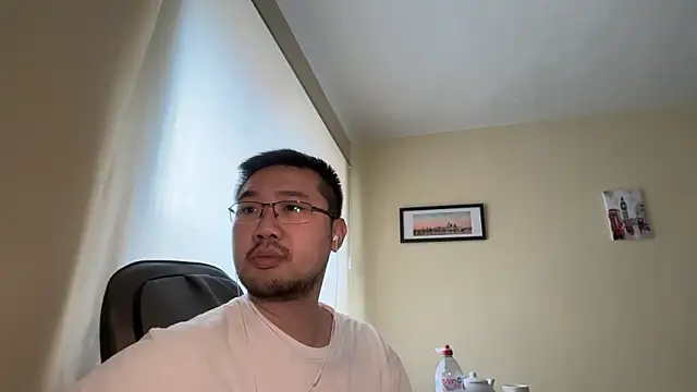 jasonryu2025 online show from April 16, 11:33 am