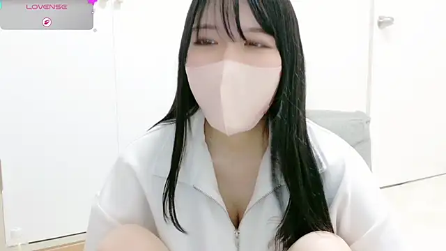 natsuka-chan online show from May 20, 11:05 am