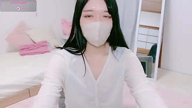 natsuka-chan online show from June 4, 10:54 am