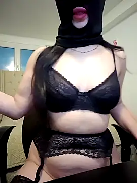 halii21 online show from March 20, 8:08 am