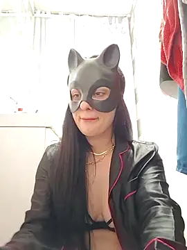 halii21 online show from April 14, 10:16 pm