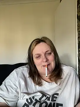 Busty-GilfQuinn online show from February 22, 10:36 am