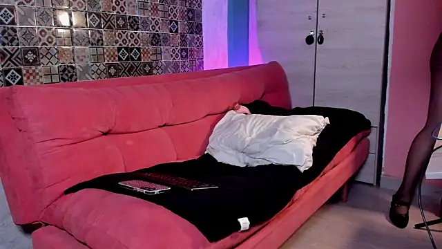 Baby foxx online show from April 15, 11:06 am