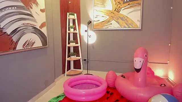 cailing  online show from March 28, 11:43 am