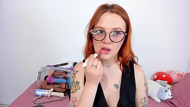 velvetxvicex online show from March 27, 9:58 pm