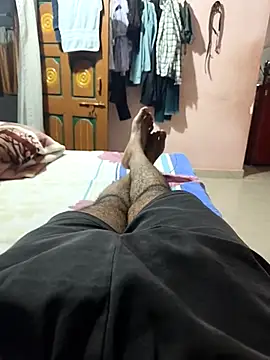 Snapshot of Fantasy_King_3939 chatting on April 1, 1:41 pm Fantasy King 3939 online show from April 1, 1:41 pm