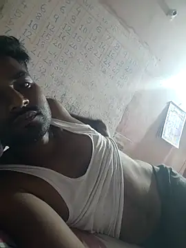 Snapshot of Fantasy_King_3939 chatting on April 4, 9:23 pm Fantasy King 3939 online show from April 4, 9:23 pm