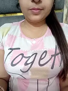 Snapshot of Shanaya-Hotty chatting on April 3, 9:35 pm Shanaya-Hotty online show from April 3, 9:35 pm