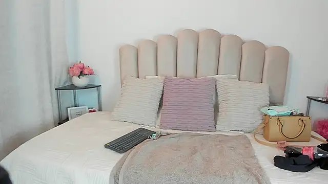 celeste z online show from March 4, 12:33 pm