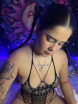 QueenNatt online show from February 23, 9:01 pm