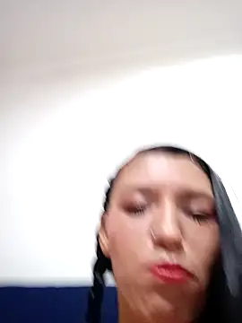 sandy 11  online show from April 10, 1:22 am