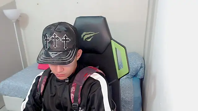 Street poemm  online show from March 20, 9:19 pm