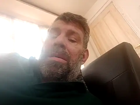 stud2512 online show from March 28, 9:31 am