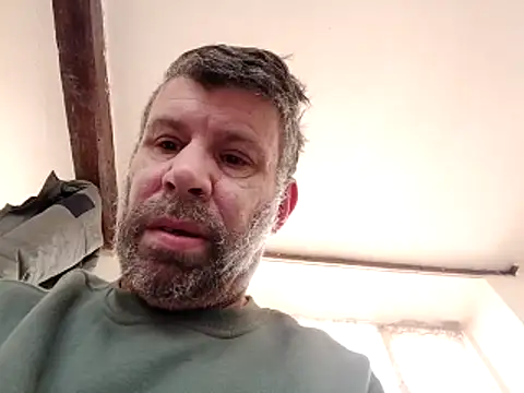 stud2512 online show from April 6, 9:10 am