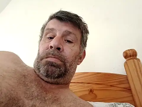 Snapshot of stud2512 chatting on April 25, 1:41 pm stud2512 online show from April 25, 1:41 pm