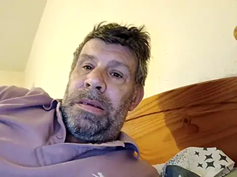 Snapshot of stud2512 chatting on April 26, 6:27 pm stud2512 online show from April 26, 6:27 pm