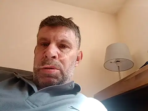 Snapshot of stud2512 chatting on May 1, 1:37 pm stud2512 online show from May 1, 1:37 pm