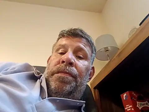 Snapshot of stud2512 chatting on May 13, 4:04 pm stud2512 online show from May 13, 4:04 pm