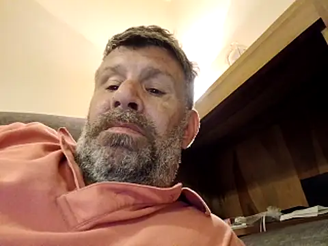 Snapshot of stud2512 chatting on May 15, 8:49 pm stud2512 online show from May 15, 8:49 pm