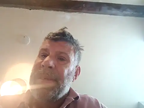 Snapshot of stud2512 chatting on May 19, 7:37 am stud2512 online show from May 19, 7:37 am