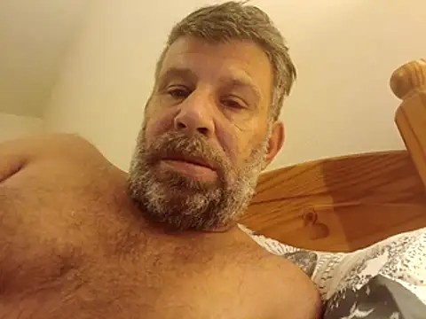 Snapshot of stud2512 chatting on May 20, 10:16 pm stud2512 online show from May 20, 10:16 pm