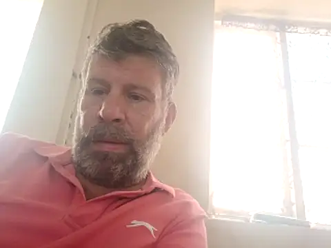 Snapshot of stud2512 chatting on May 30, 9:06 am stud2512 online show from May 30, 9:06 am