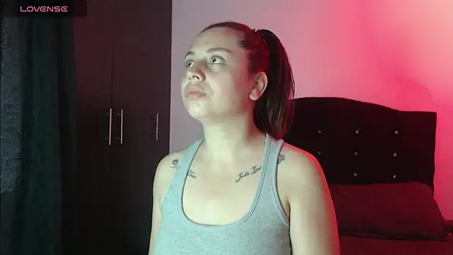 Ana  arms online show from May 10, 8:25 pm