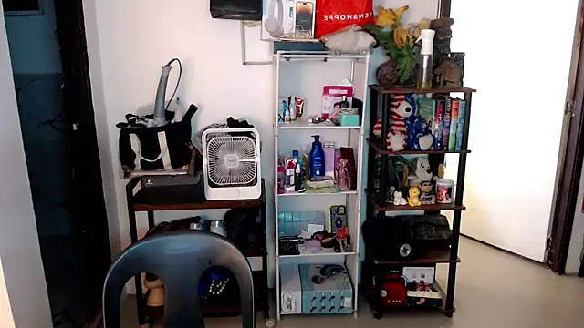 sweetasian zoe online show from April 8, 5:57 pm