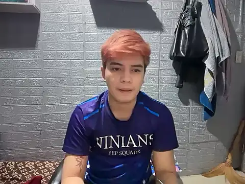 Snapshot of urbigcutienasio chatting on June 26, 8:19 am urbigcutienasio online show from June 26, 8:19 am