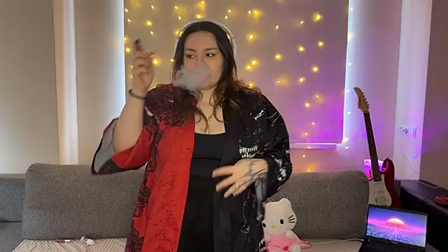 Snapshot of RiotKitten1 chatting on February 22, 11:20 am RiotKitten1 online show from February 22, 11:20 am