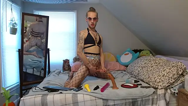 Snapshot of SPICY_KITTY69 chatting on March 1, 9:28 pm SPICY KITTY69 online show from March 1, 9:28 pm