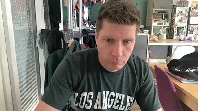 Minmoi1984 online show from March 11, 9:15 am