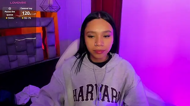 miiaboss  online show from March 31, 11:10 am