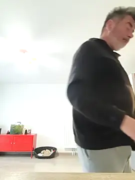 eruzam59000 online show from March 24, 7:13 am