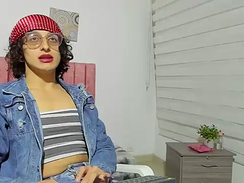 Snapshot of Maverick_angel chatting on April 6, 2:29 pm Maverick angel online show from April 6, 2:29 pm