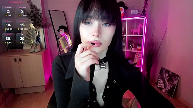 demetra   online show from April 16, 8:15 am