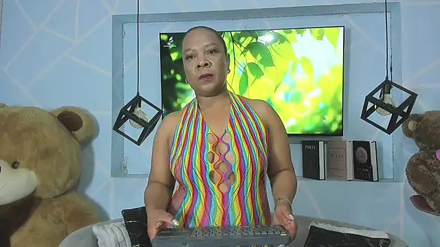 sharon noa online show from April 15, 2:02 pm