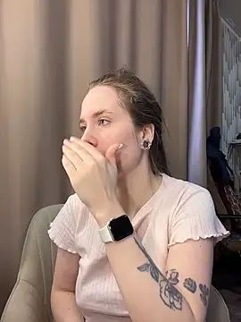 DivaAurum online show from March 22, 9:13 am